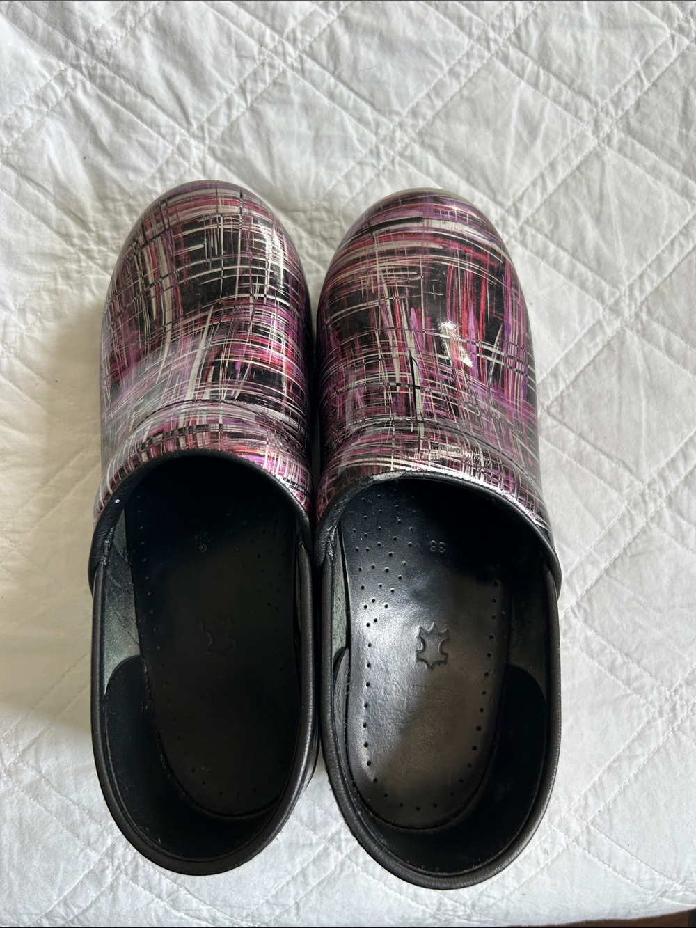 Dansko Women’s Pink & Black Abstract-Print Clogs